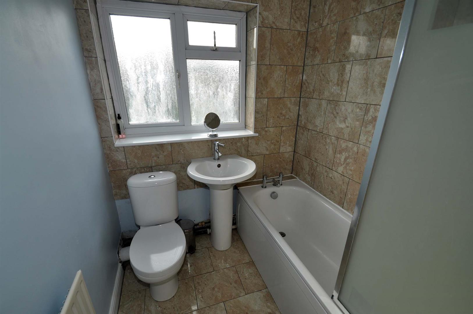 Solomon Road, Rainham, Gillingham Harrisons Residential Rainham